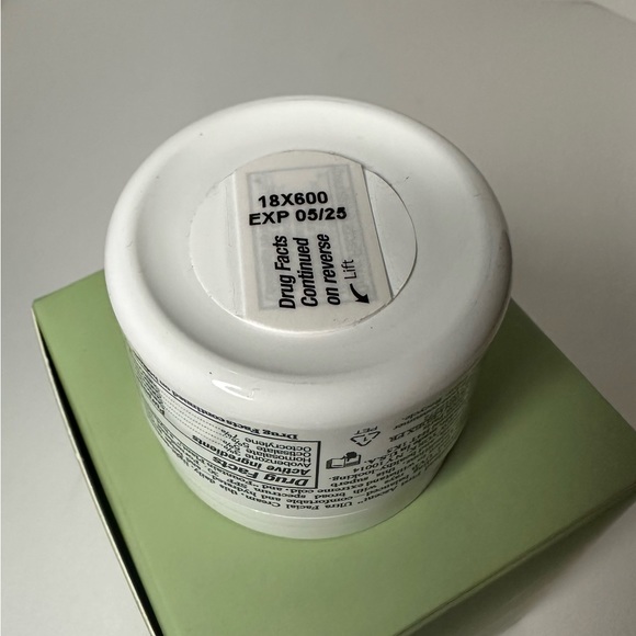 Brand new Kiehl’s Ultra Facial Cream SPF 30 1.7oz - Picture 3 of 4